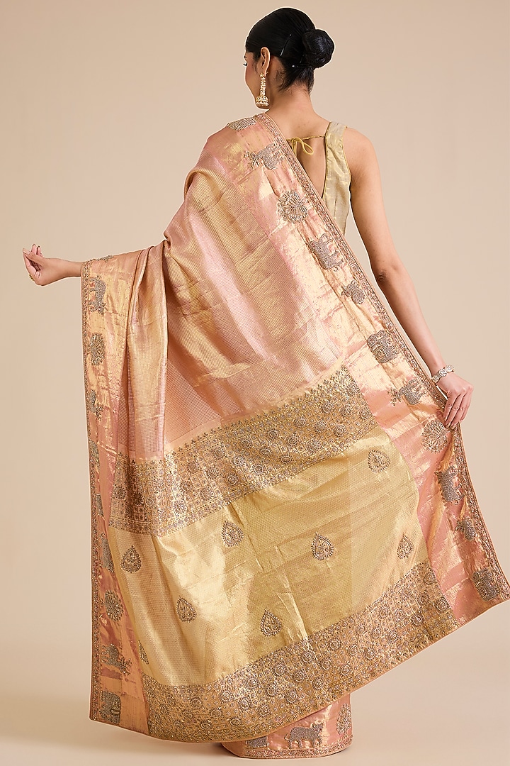 Peachish Pink Kanjivaram Reception Saree Set by TATWAMM By Abhishek & Vinita at Pernia's Pop Up Shop