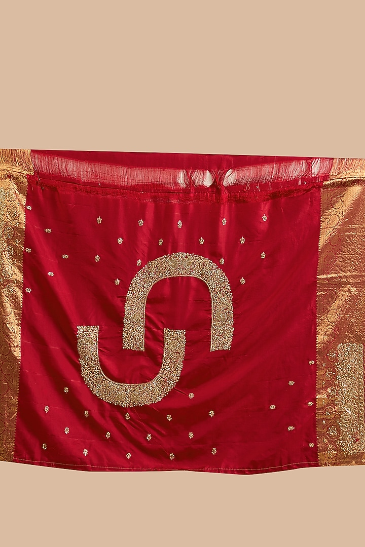 Maroon Kanjivaram Silk Reception Saree Set by TATWAMM By Abhishek & Vinita at Pernia's Pop Up Shop