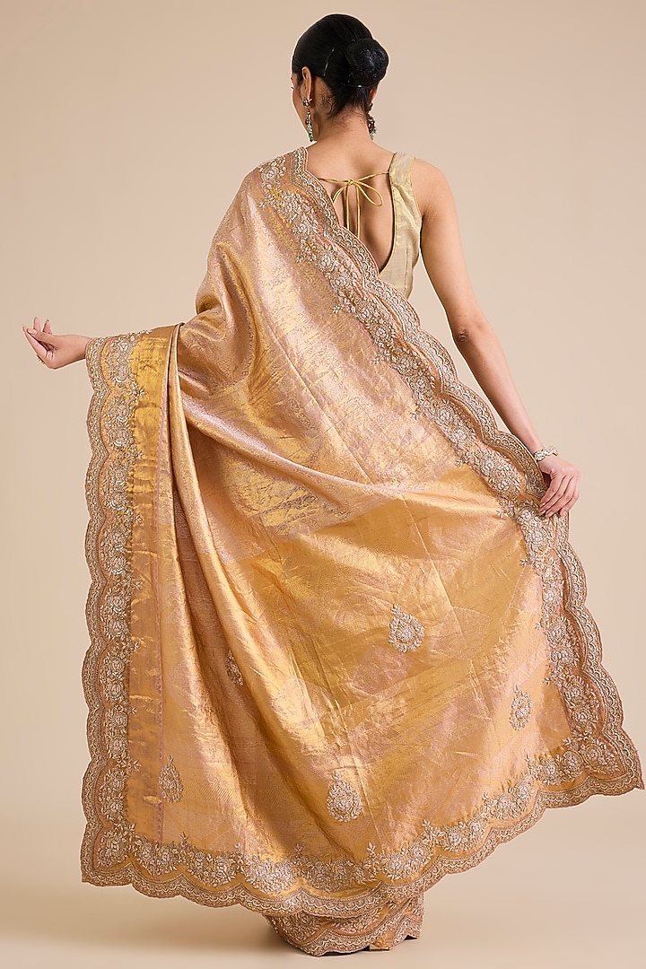 Gold Kanjivaram Reception Saree Set by TATWAMM By Abhishek & Vinita at Pernia's Pop Up Shop