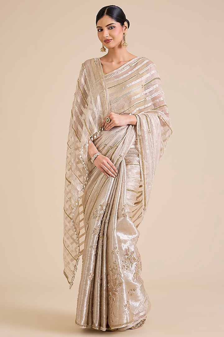 Silver Kanjivaram Wedding Saree Set by TATWAMM By Abhishek & Vinita at Pernia's Pop Up Shop