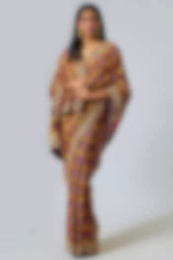 Red Silk Zardosi Work Gharchola Wedding Saree Set by TATWAMM Couture at Pernia's Pop Up Shop