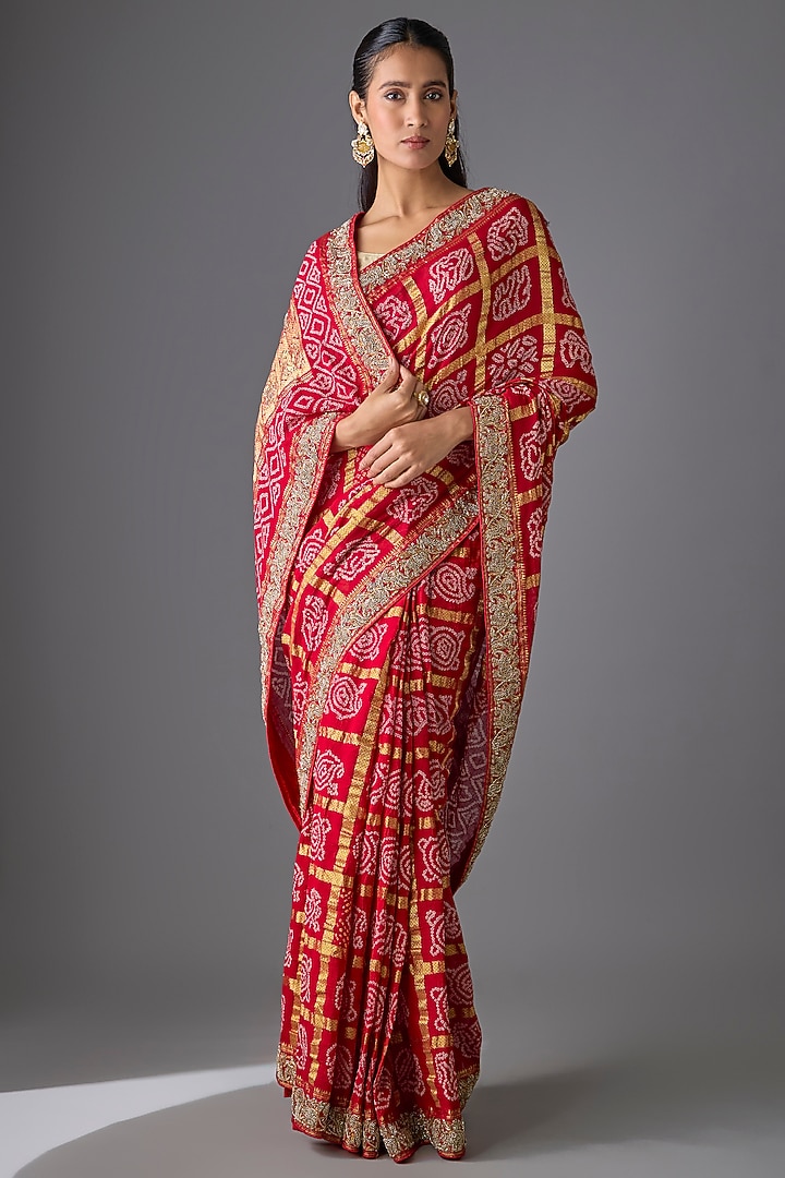 Red Gharchola Zardosi Work Wedding Saree Set by TATWAMM Couture at Pernia's Pop Up Shop