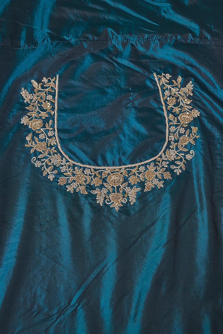 Blue Banarasi Handwork Bridal Saree Set by TATWAMM By Abhishek & Vinita at Pernia's Pop Up Shop