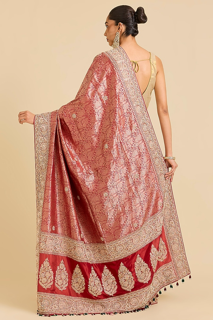 Red Banarasi Embroidered Reception Saree by TATWAMM By Abhishek & Vinita at Pernia's Pop Up Shop