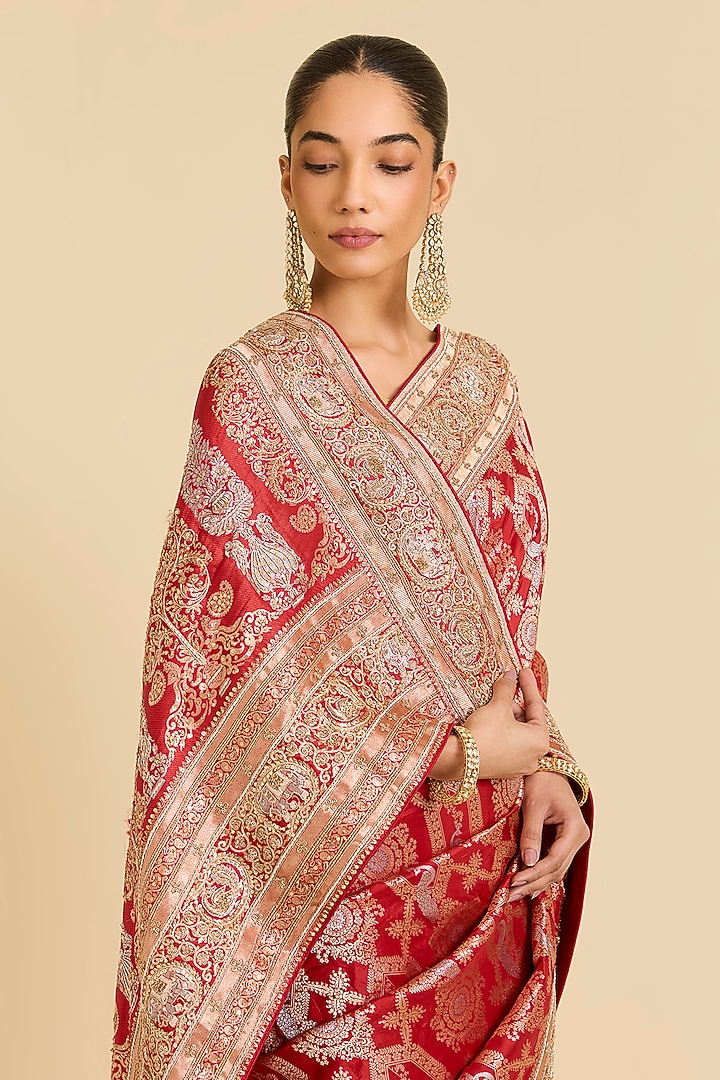 Red Banarasi Embroidered Reception Saree by TATWAMM By Abhishek & Vinita at Pernia's Pop Up Shop