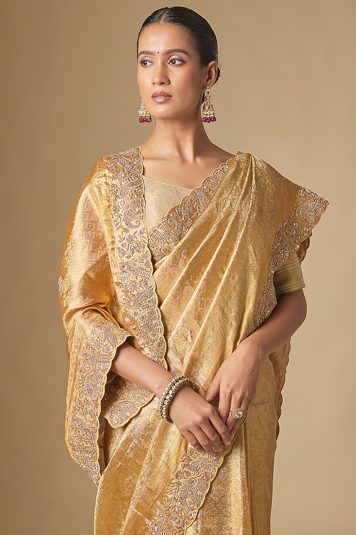 Gold Kanchivaram Handwork Wedding Saree Set by TATWAMM By Abhishek & Vinita at Pernia's Pop Up Shop