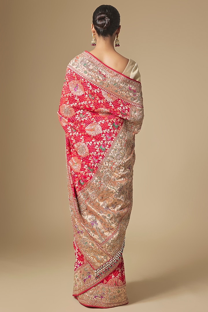 Red Bandhani Handwork Reception Saree Set by TATWAMM By Abhishek & Vinita at Pernia's Pop Up Shop