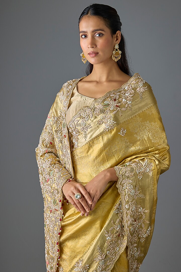 Gold Silk Zardosi Work Kanjivaram Reception Saree Set by TATWAMM By Abhishek & Vinita at Pernia's Pop Up Shop