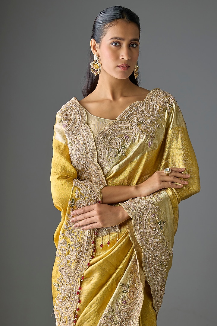 Gold Silk Zardosi Work Kanjivaram Reception Saree Set by TATWAMM By Abhishek & Vinita at Pernia's Pop Up Shop