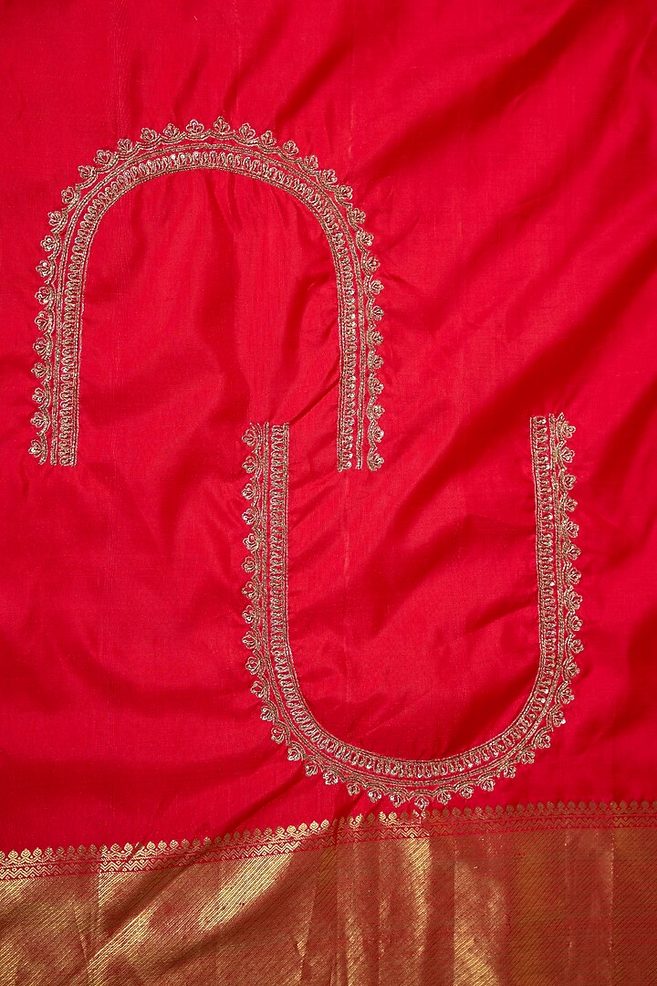 Red Kanjivaram Zardosi Work Wedding Saree Set by TATWAMM By Abhishek & Vinita at Pernia's Pop Up Shop