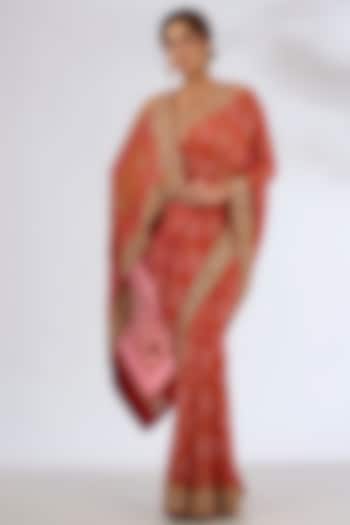 Red Bandhani Reception Saree Set by TATWAMM By Abhishek & Vinita at Pernia's Pop Up Shop