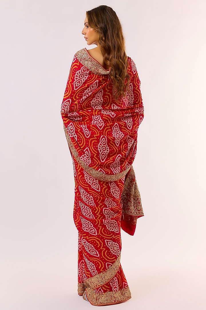 Red Georgette Zardosi Work Bandhani Reception Saree Set by TATWAMM By Abhishek & Vinita at Pernia's Pop Up Shop