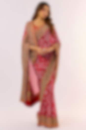 Red Georgette Zardosi Work Bandhani Reception Saree Set by TATWAMM Couture at Pernia's Pop Up Shop
