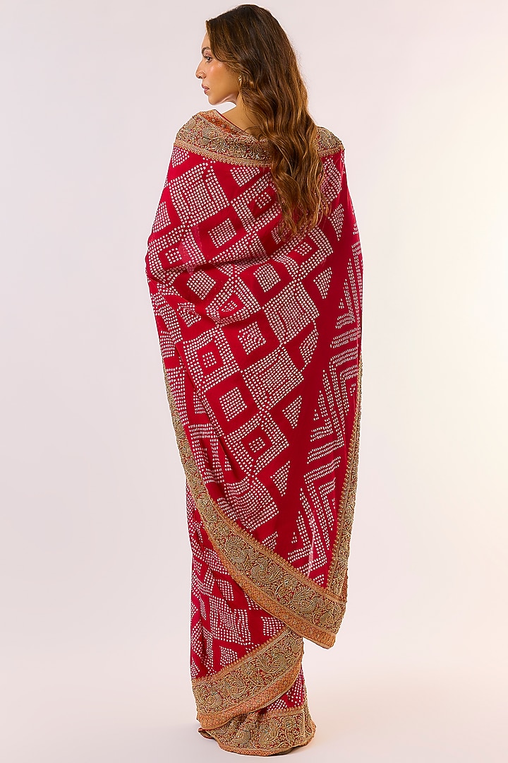 Red Georgette Zardosi Work Bandhani Reception Saree Set by TATWAMM By Abhishek & Vinita at Pernia's Pop Up Shop