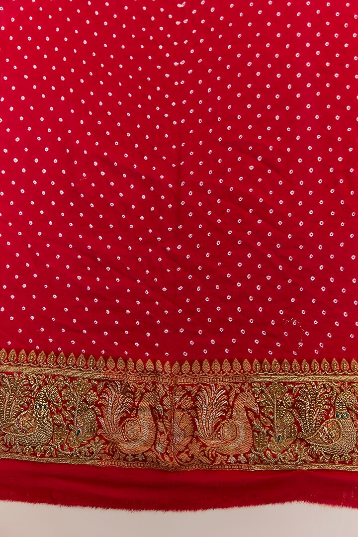 Red Georgette Zardosi Work Bandhani Reception Saree Set by TATWAMM By Abhishek & Vinita at Pernia's Pop Up Shop