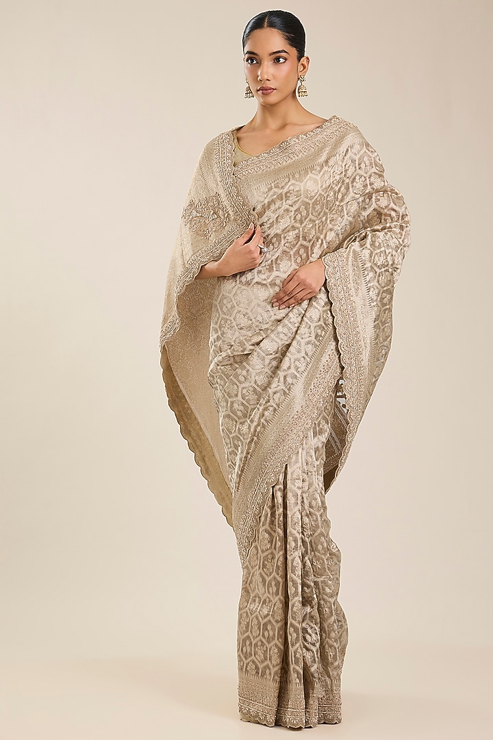 Gold Banarasi Tissue Wedding Saree Set by TATWAMM By Abhishek & Vinita at Pernia's Pop Up Shop