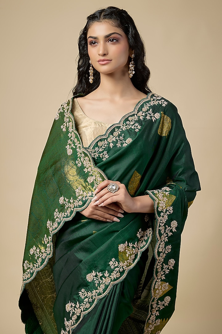 Green Banarasi Zardosi Work Wedding Saree Set by TATWAMM By Abhishek & Vinita at Pernia's Pop Up Shop