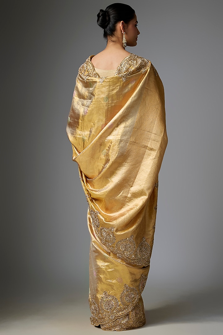 Gold Kanjivaram Reception Saree Set by TATWAMM By Abhishek & Vinita at Pernia's Pop Up Shop