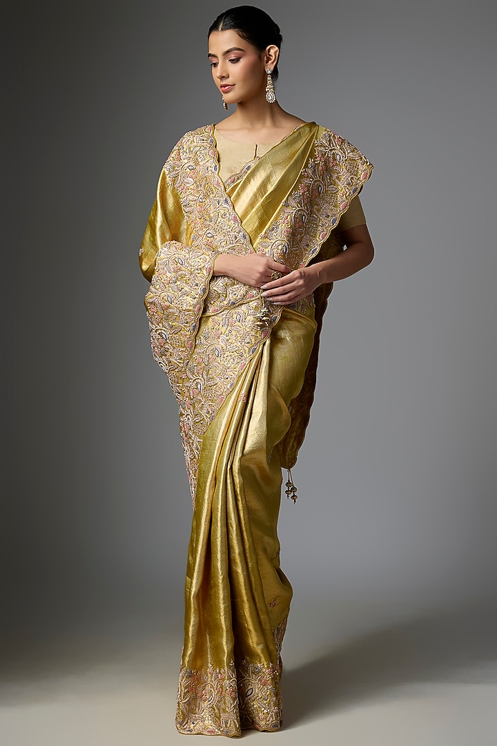 Gold Kanjivaram Reception Saree Set by TATWAMM By Abhishek & Vinita at Pernia's Pop Up Shop