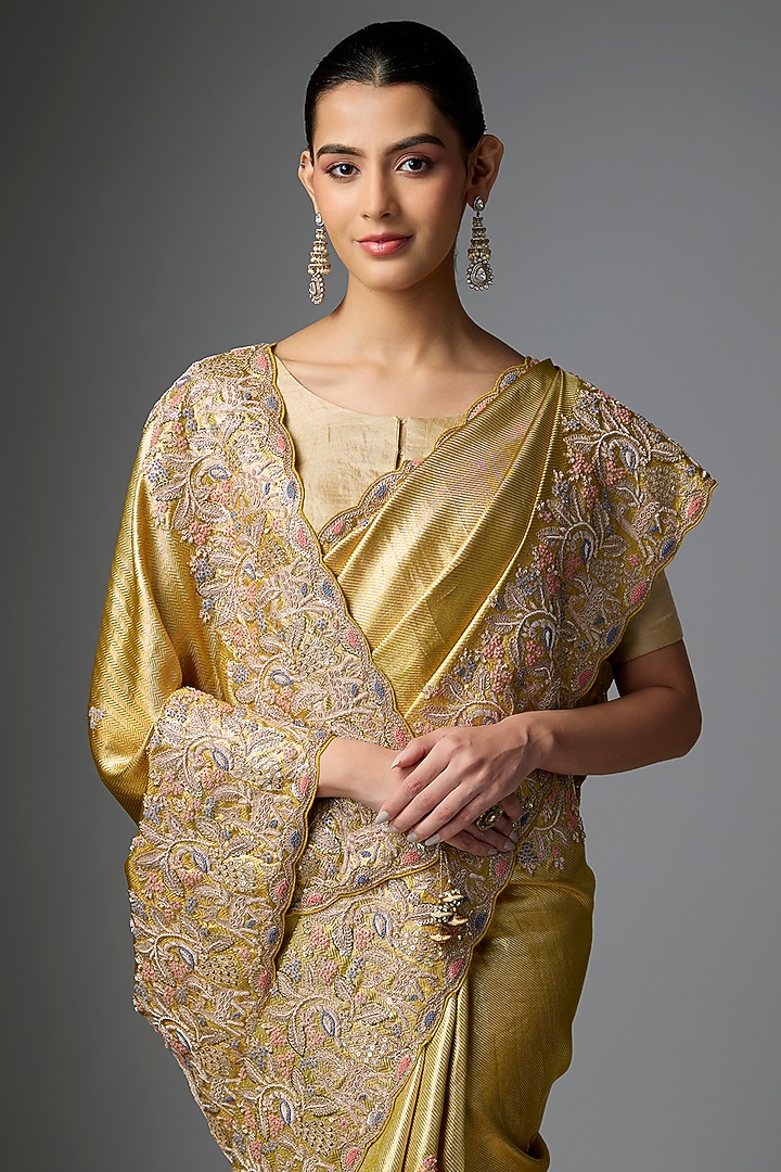 Gold Kanjivaram Reception Saree Set by TATWAMM By Abhishek & Vinita at Pernia's Pop Up Shop
