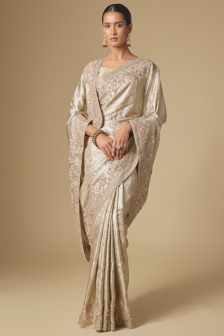 Silver Kanchivaram Handwork Reception Saree Set by TATWAMM By Abhishek & Vinita at Pernia's Pop Up Shop