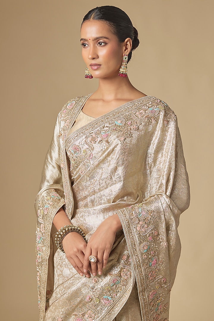 Silver Kanchivaram Handwork Reception Saree Set by TATWAMM By Abhishek & Vinita at Pernia's Pop Up Shop