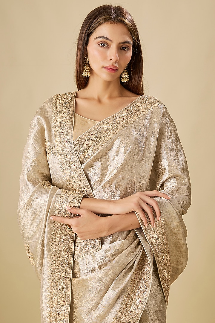 Silver Silk Zardosi Work Brocade Wedding Saree Set by TATWAMM By Abhishek & Vinita at Pernia's Pop Up Shop