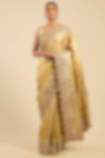 Golden Kanjivaram Reception Saree Set by TATWAMM By Abhishek & Vinita at Pernia's Pop Up Shop