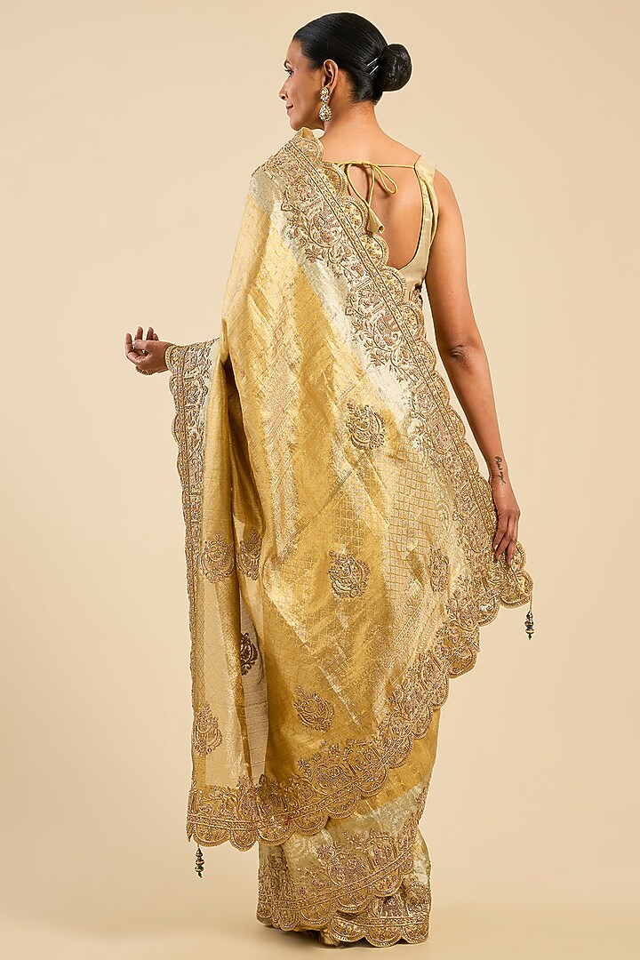 Golden Kanjivaram Reception Saree Set by TATWAMM By Abhishek & Vinita at Pernia's Pop Up Shop