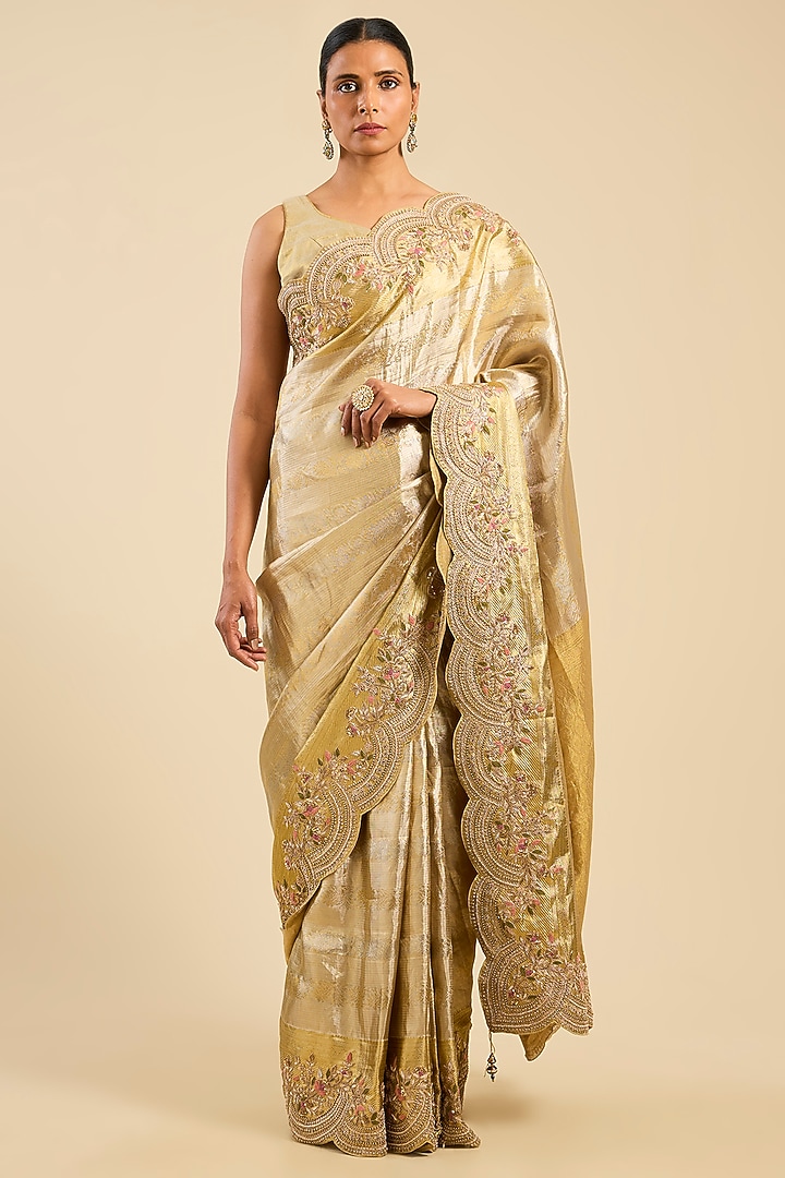 Golden Kanjivaram Reception Saree Set by TATWAMM By Abhishek & Vinita at Pernia's Pop Up Shop