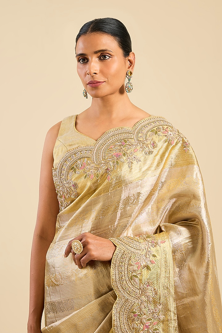 Golden Kanjivaram Reception Saree Set by TATWAMM By Abhishek & Vinita at Pernia's Pop Up Shop