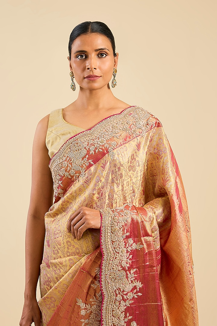 Golden Kanjivaram Reception Saree Set by TATWAMM By Abhishek & Vinita at Pernia's Pop Up Shop