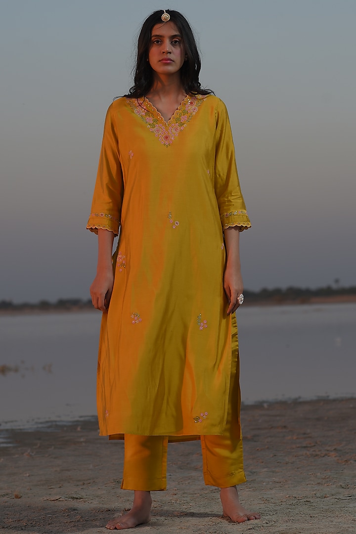 Mustard Viscose Katan Silk Embroidered Kurta Set by TATWA at Pernia's Pop Up Shop