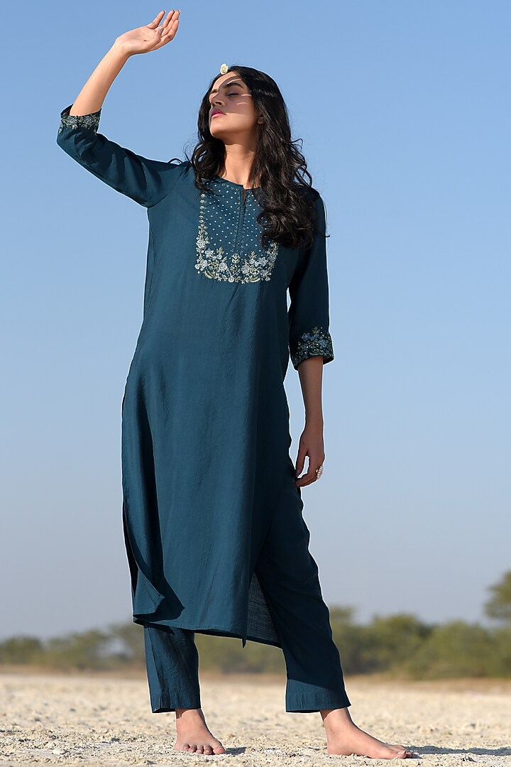 Blue Viscose Katan Silk Embroidered Kurta Set by TATWA at Pernia's Pop Up Shop