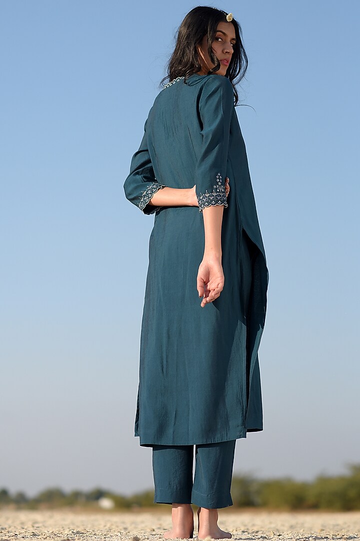 Blue Viscose Katan Silk Embroidered Kurta Set by TATWA at Pernia's Pop Up Shop