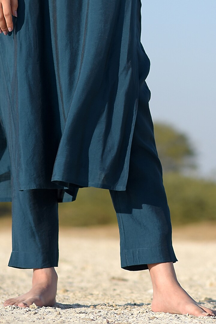 Blue Viscose Katan Silk Embroidered Kurta Set by TATWA at Pernia's Pop Up Shop