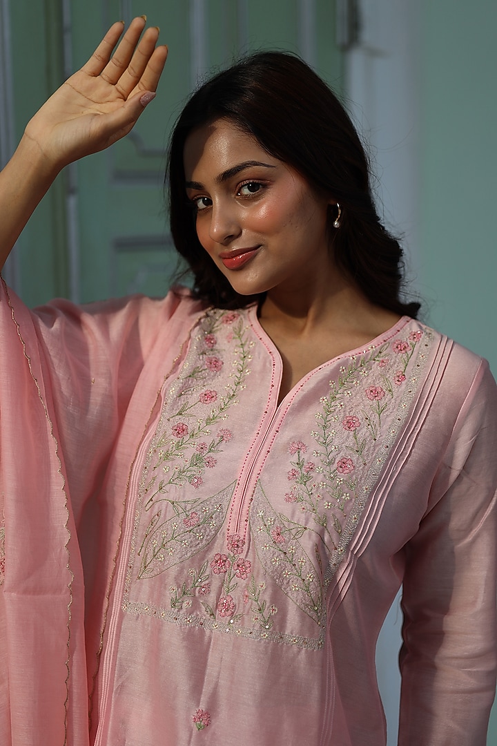 Blush Pink Handloom Chanderi Silk Resham Thread Work Kurta Set by TATWA at Pernia's Pop Up Shop