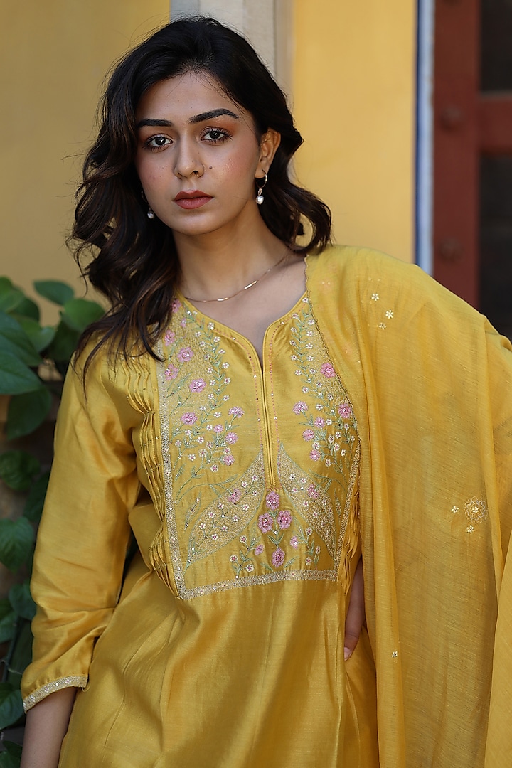 Mustard Handloom Chanderi Silk Resham Thread Work Kurta Set by TATWA at Pernia's Pop Up Shop