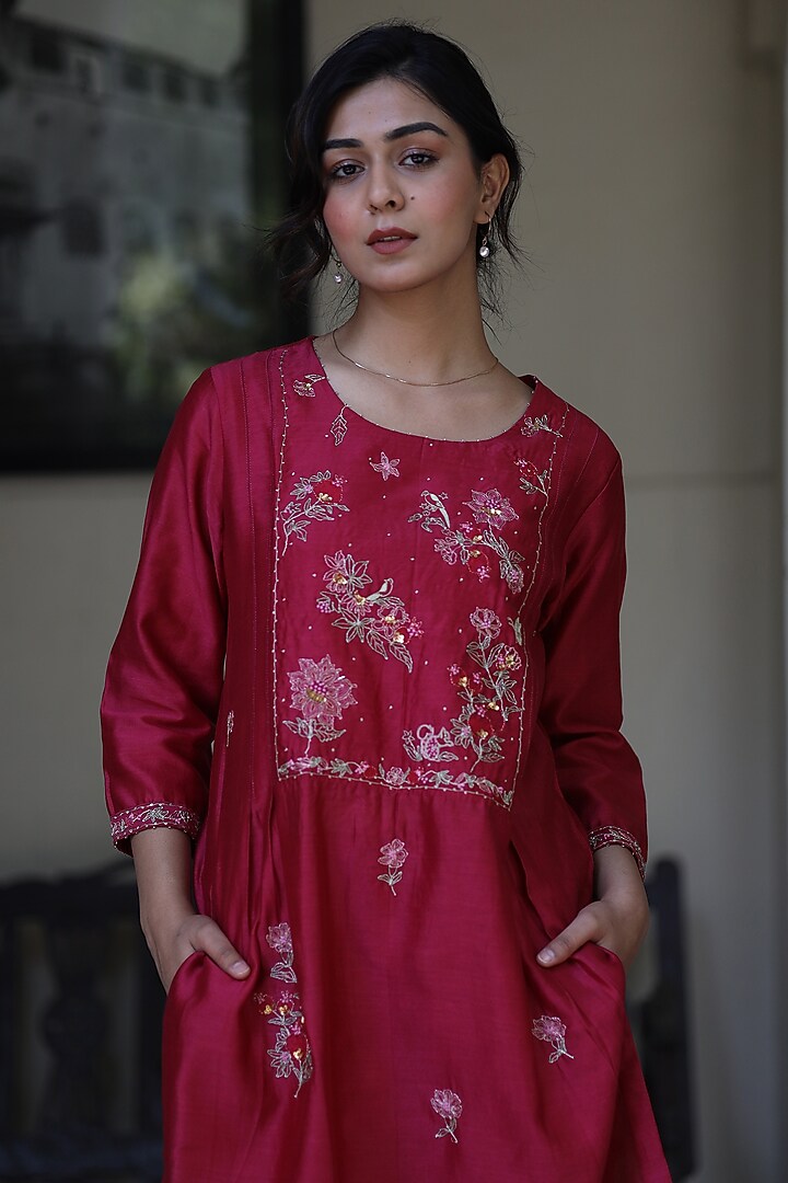 Magenta Pink Handloom Chanderi Silk Resham Thread Work Kurta Set by TATWA at Pernia's Pop Up Shop