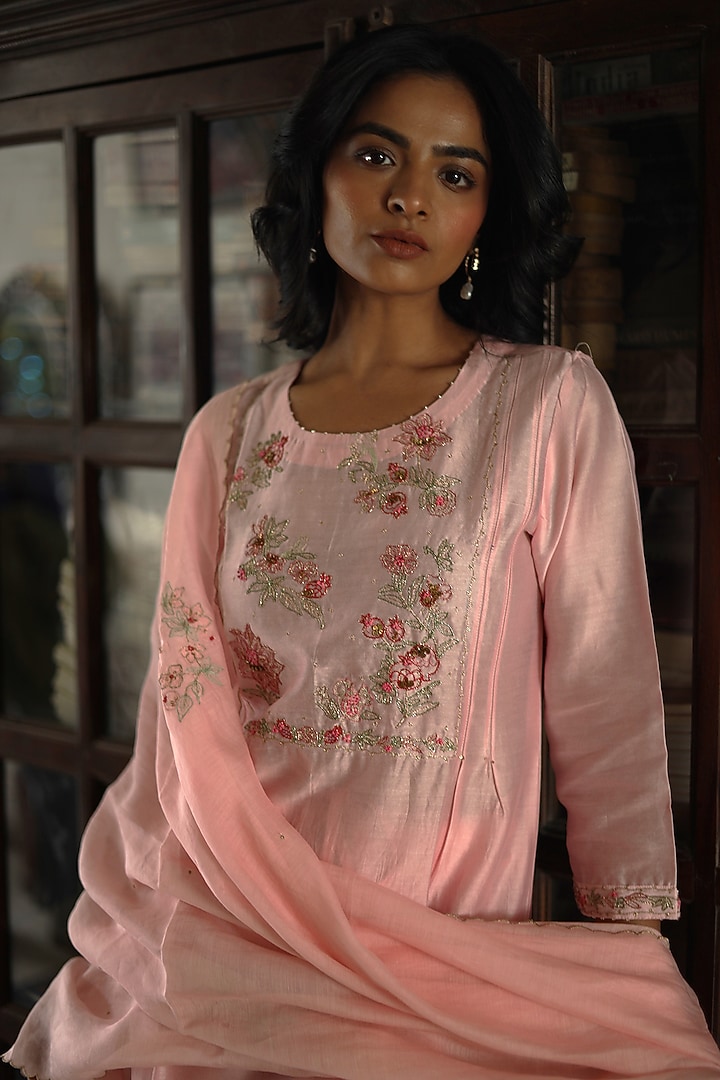 Blush Pink Handloom Chanderi Silk Resham Thread Work Kurta Set by TATWA at Pernia's Pop Up Shop