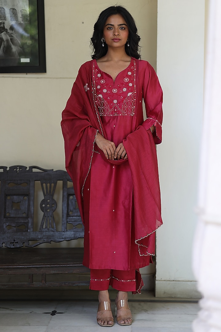 Magenta Pink Handloom Chanderi Silk Glass Beads Embellished Kurta Set by TATWA at Pernia's Pop Up Shop