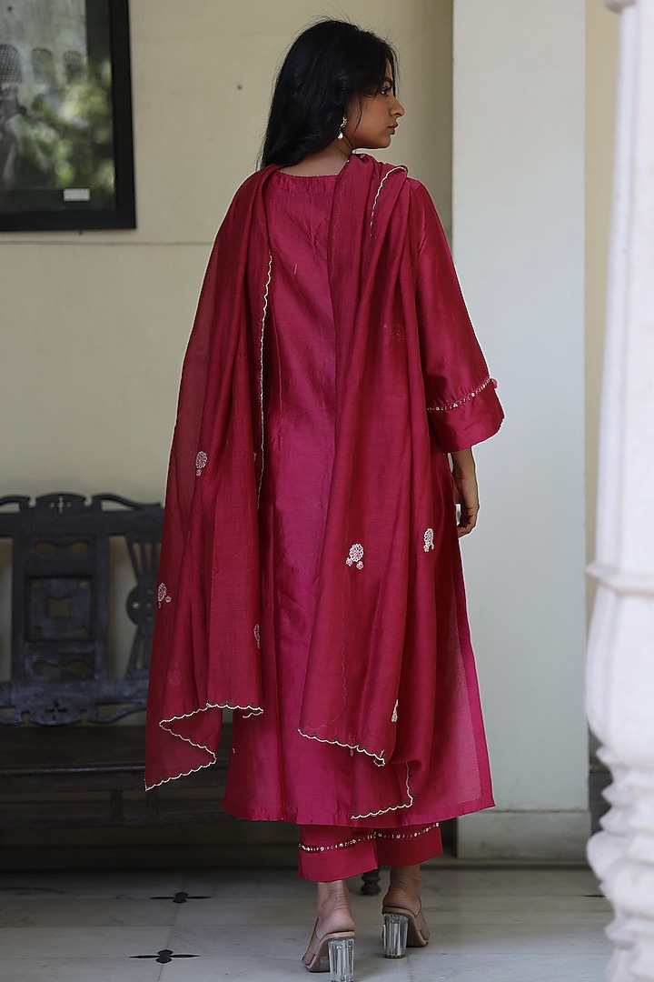 Magenta Pink Handloom Chanderi Silk Glass Beads Embellished Kurta Set by TATWA at Pernia's Pop Up Shop