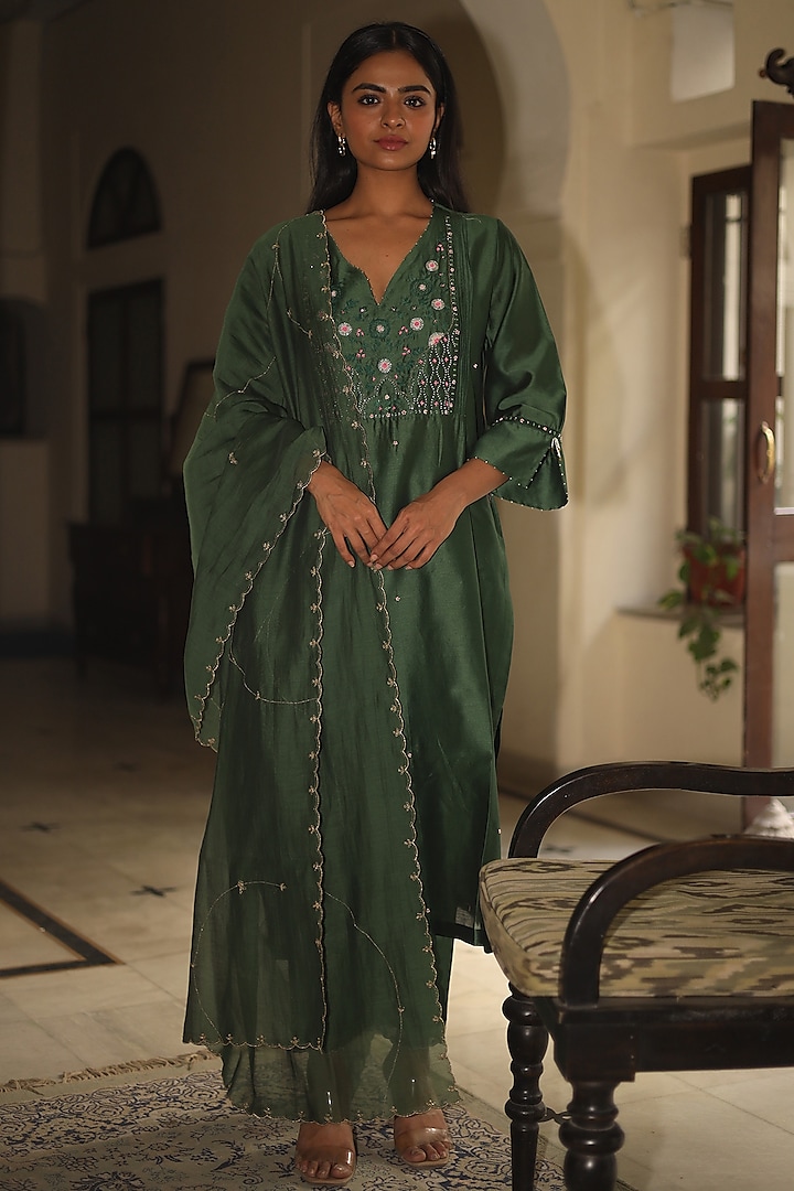 Bottle Green Handloom Chanderi Silk Glass Beads Embellished Kurta Set by TATWA at Pernia's Pop Up Shop