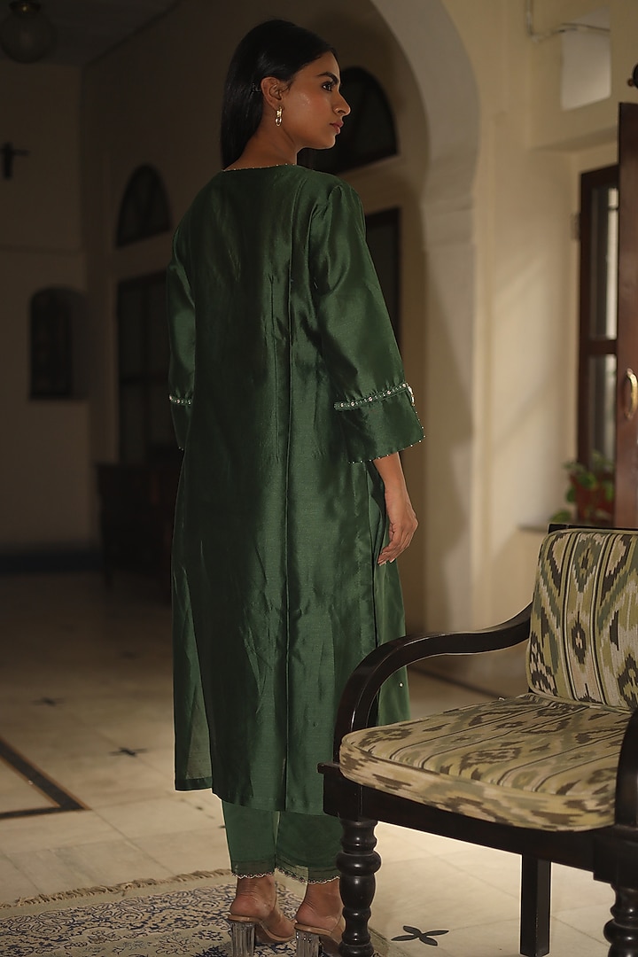 Bottle Green Handloom Chanderi Silk Glass Beads Embellished Kurta Set by TATWA at Pernia's Pop Up Shop