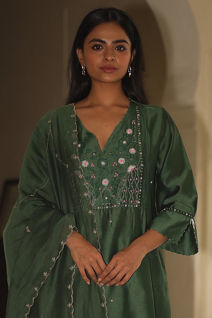 Bottle Green Handloom Chanderi Silk Glass Beads Embellished Kurta Set by TATWA at Pernia's Pop Up Shop