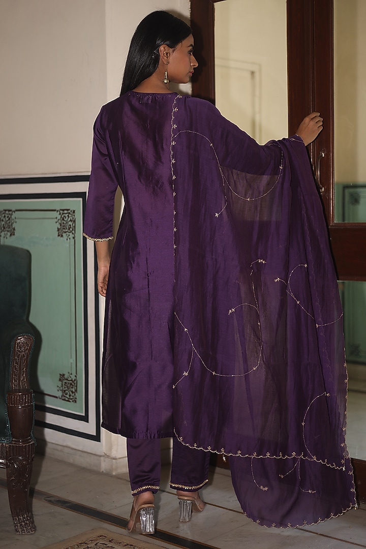 Purple Handloom Chanderi Silk Zardosi Hand Work Kurta Set by TATWA at Pernia's Pop Up Shop