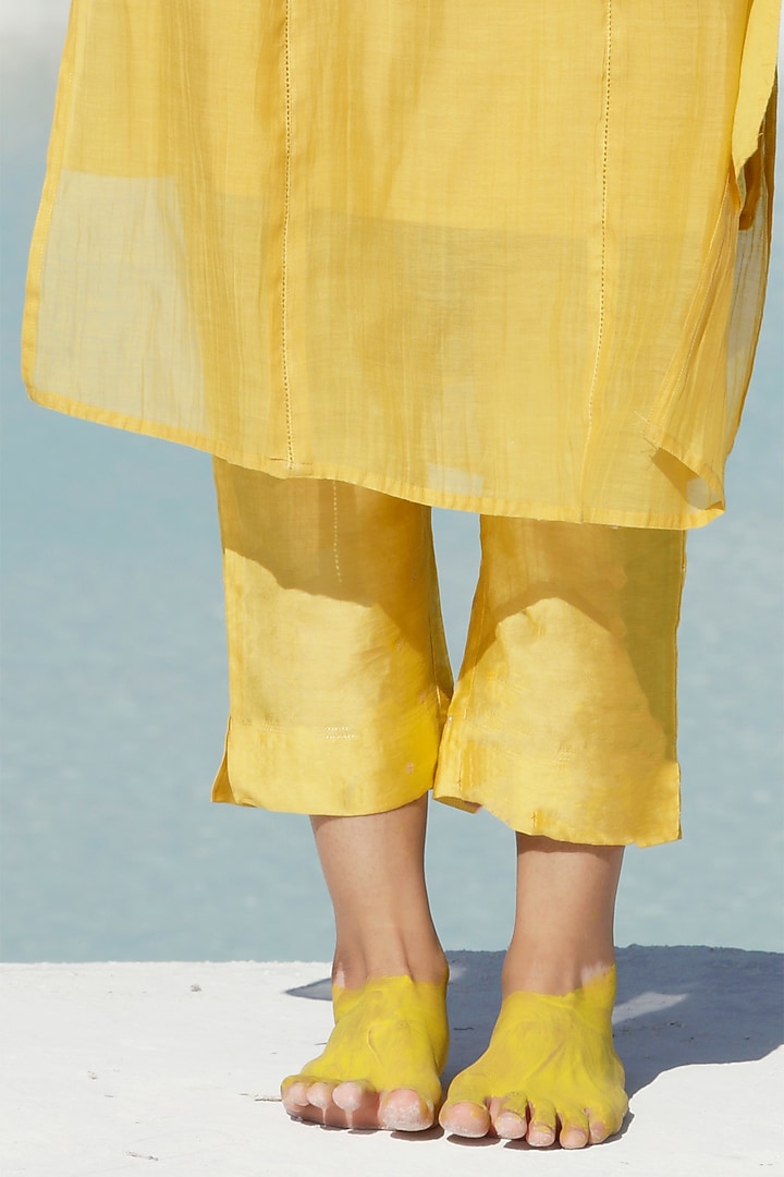 Mustard Chanderi Embroidered Kurta Set by TATWA at Pernia's Pop Up Shop