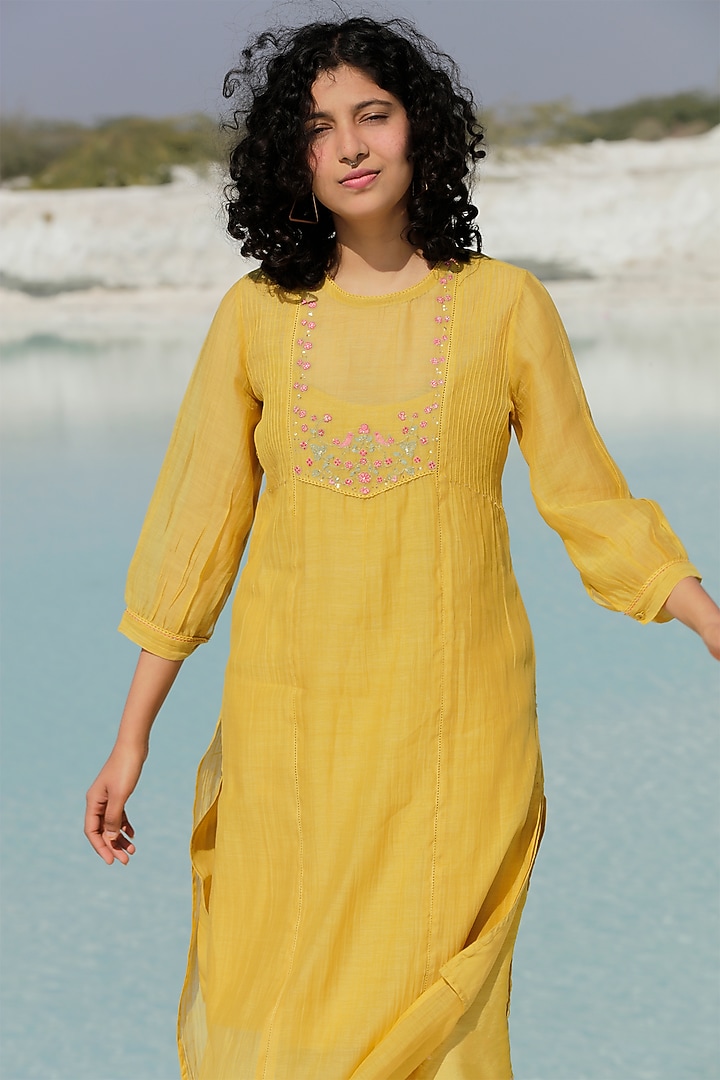 Mustard Chanderi Embroidered Kurta Set by TATWA at Pernia's Pop Up Shop