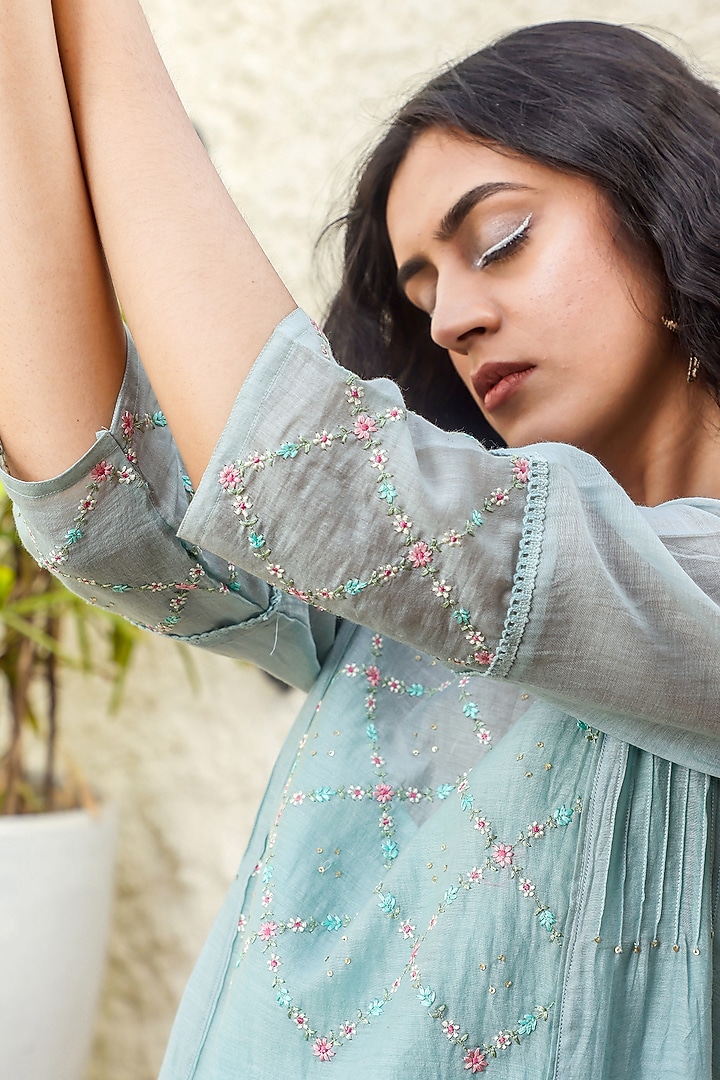 Mint Green Kurta Chanderi Embroidered Kurta Set by TATWA at Pernia's Pop Up Shop