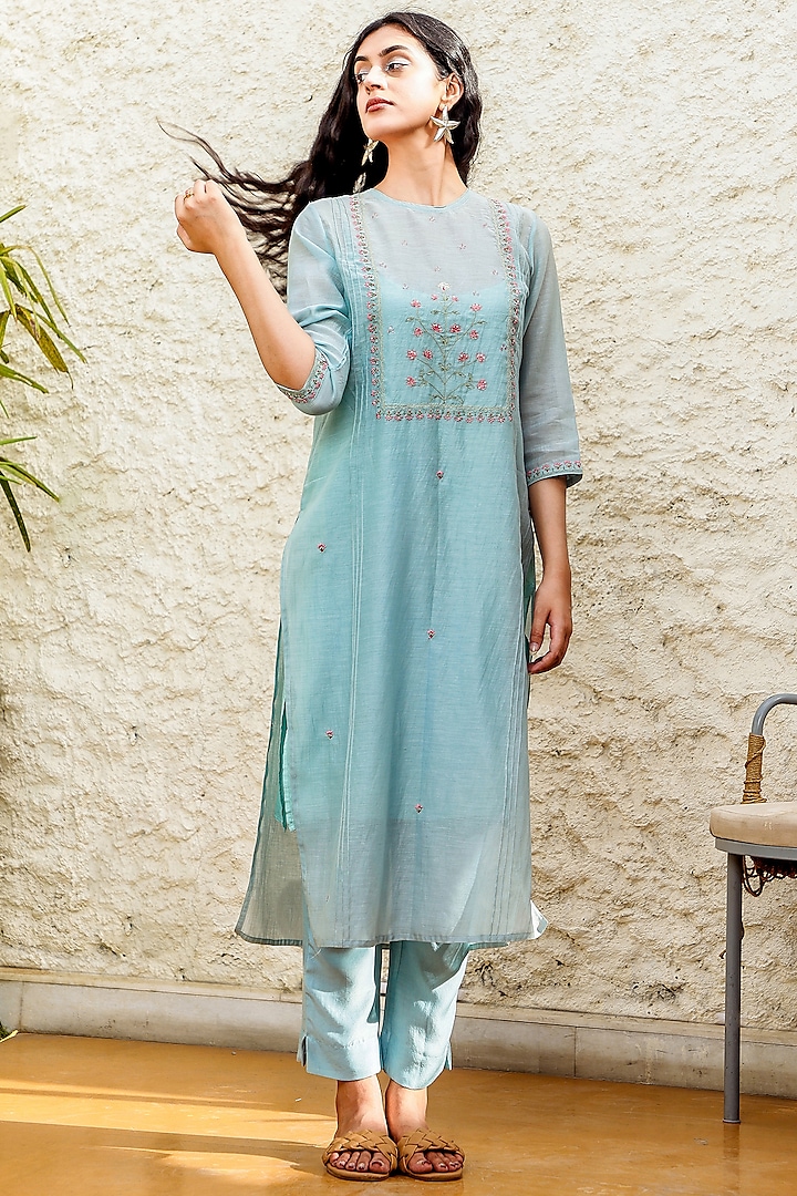Mint Green Kurta Chanderi Embroidered Kurta Set by TATWA at Pernia's Pop Up Shop
